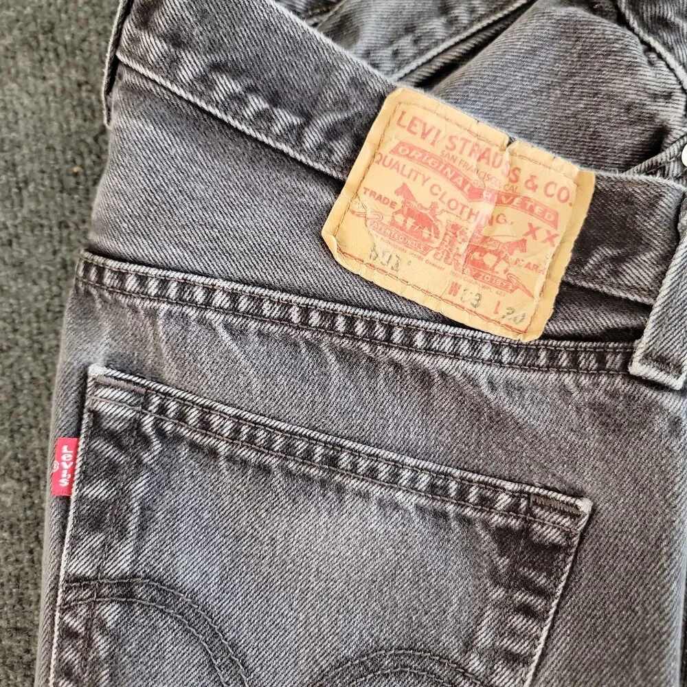 Levi's 501 Jeans Black Men’s 33x30 Straight Button Fly Fading Charcoal Black